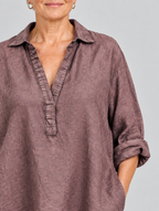 Beverly relaxed tunic in rose grey, close up of collar and neckline
