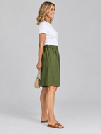 Sabby linen shorts in army green, side view